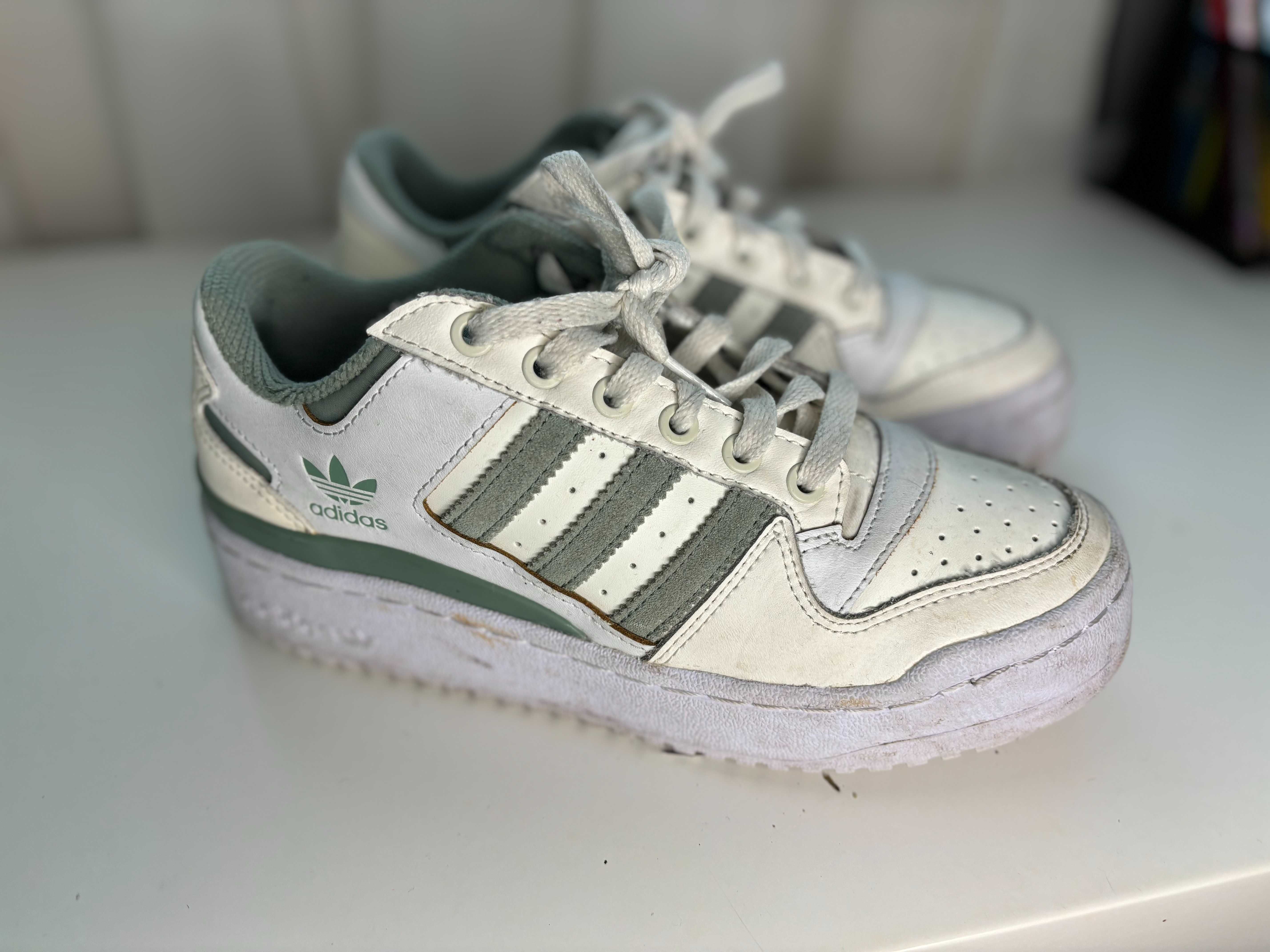 Adidas verdes tamanho 38