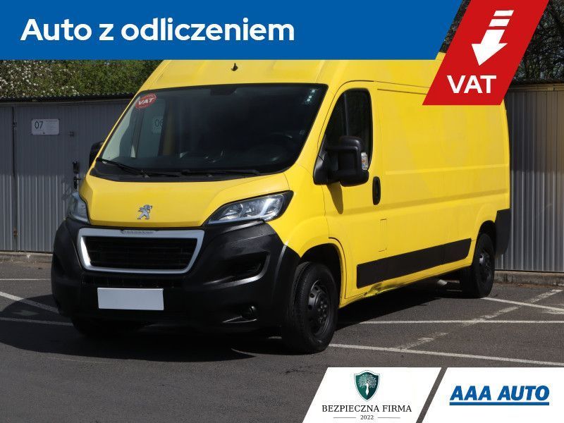 Peugeot boxer  2.0 BlueHDi, L3H2, 1250kg/13m3, VAT 23%, 3 Miejsca, 4 EU palet
