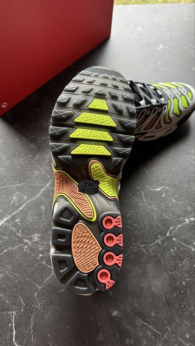 Nike Air Max Plus Drift “Light Silver/Volt” r. 39 Nowe, oryginalne