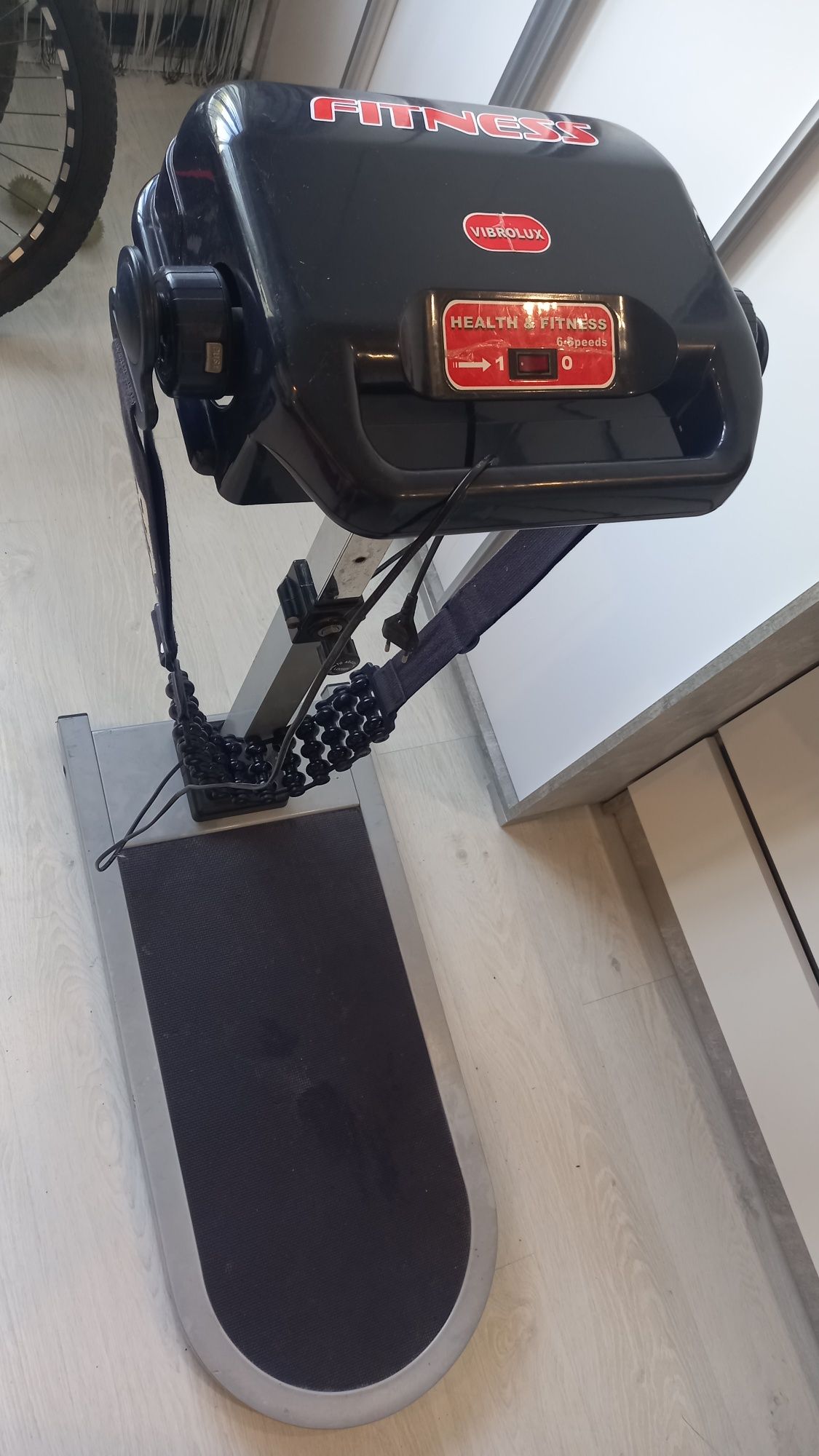 Вібромасажер Vibrolux health & fitness DS-166