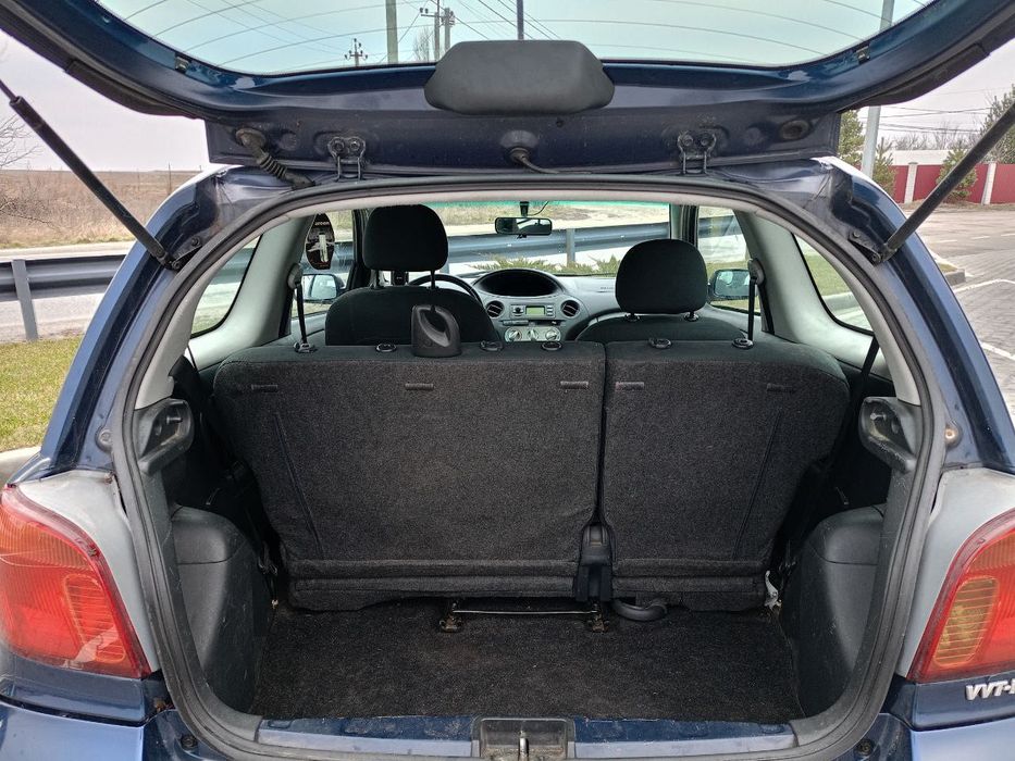 Toyota Yaris Продам своє авто