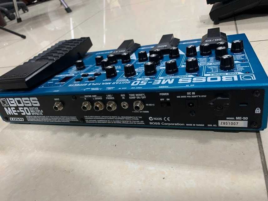 Продам процессор гитарный BOSS ME-50.Made In Taiwan. Все працює.