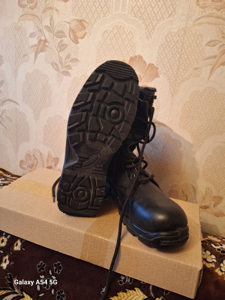 Продам берцы тактические , р 42. "Талан"