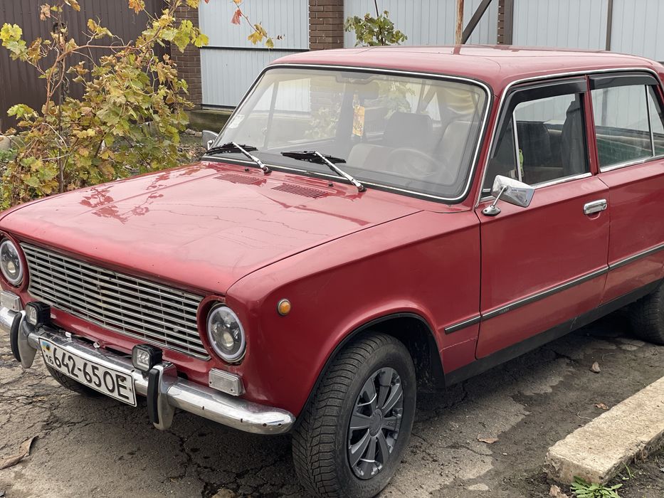 Прода Ваз 21011 бензин