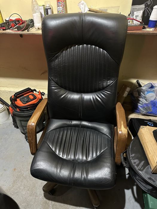 Офисное кресло кожа натуральная