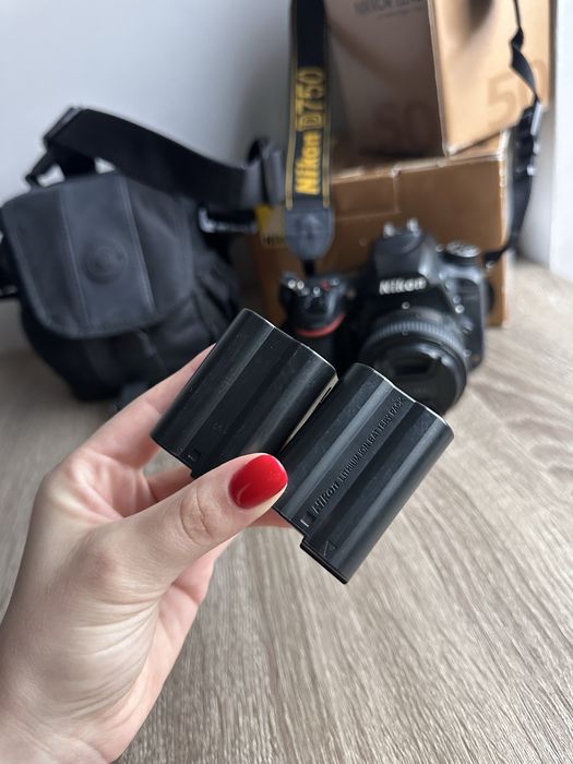 Фотоапарат Nikon D750 в гарному стані