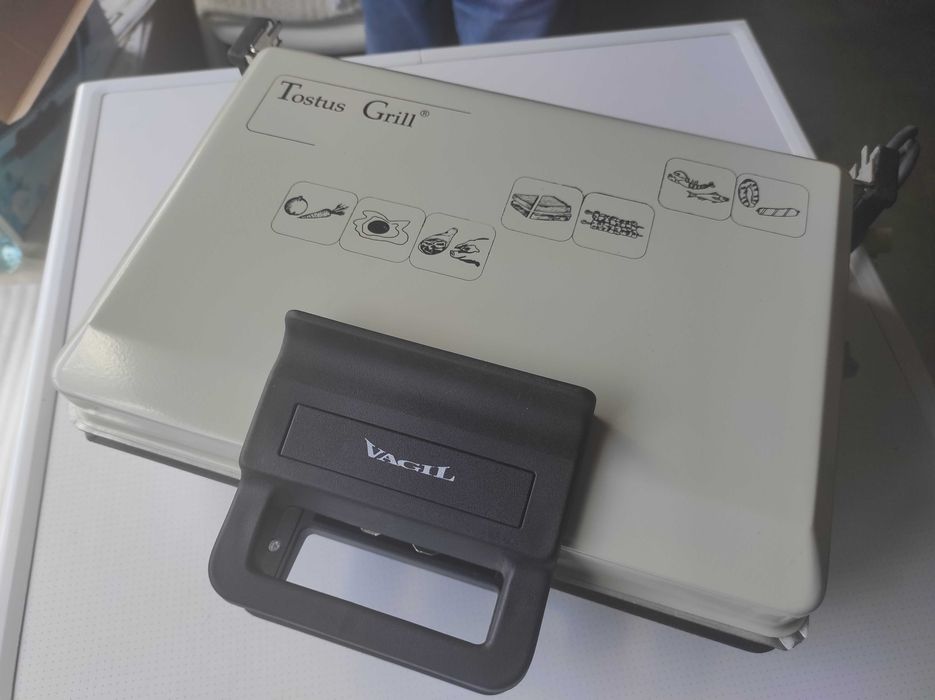 SUPER PREÇO - Grelhador/tostadora de placas amovíveis NOVA