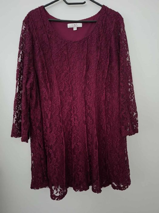 Śliczna tunika z koronki plus size
