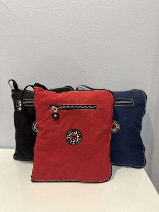 Сумка Kipling спортиная дорожная складывается в маленькую сумочку
