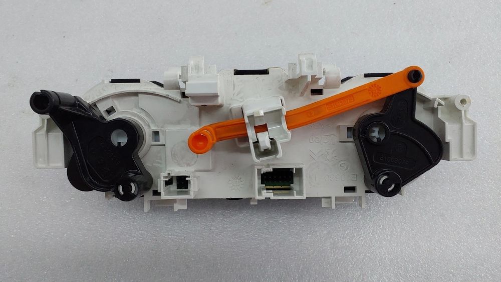 Comando chauffage / sofagem PEUGEOT 208