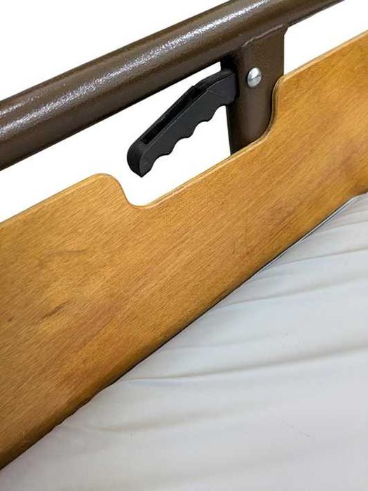 Медичне ліжко електричне