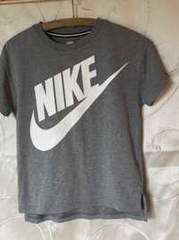 Bluzeczka Nike r S/M (10-12 lat)