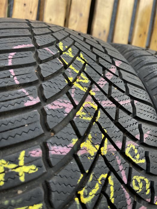 Шини 205/50 r17 Bridgestone