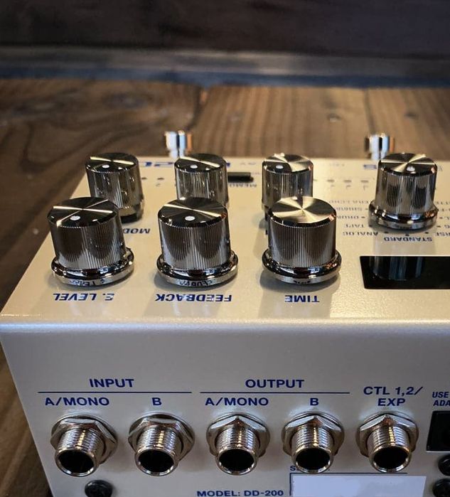 Boss XS-1 + DD200 troco por HX Stomp