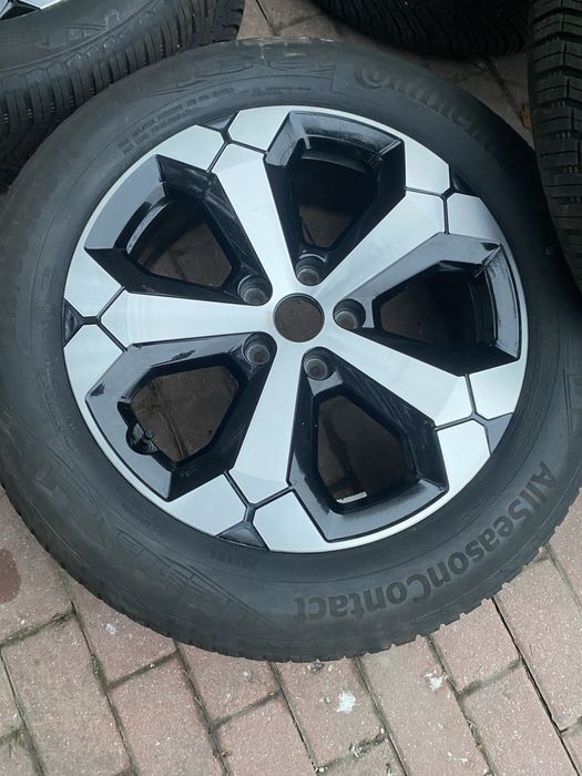 Диски/колеса оригінал Reno Daster 5/114.3 r18