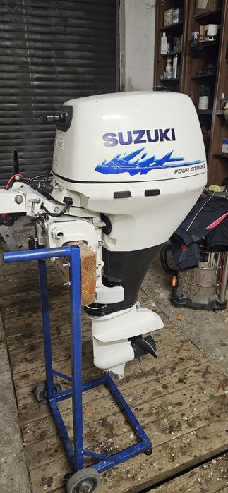 Silnik zaburtowy Suzuki DF 9.9km