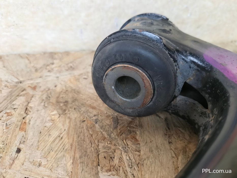 Ford Transit Tourneo Connect MK2 13- Рычаг передний правый