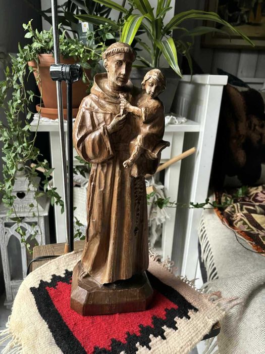 Rzeźba z drewna oliwnego św .Antoni