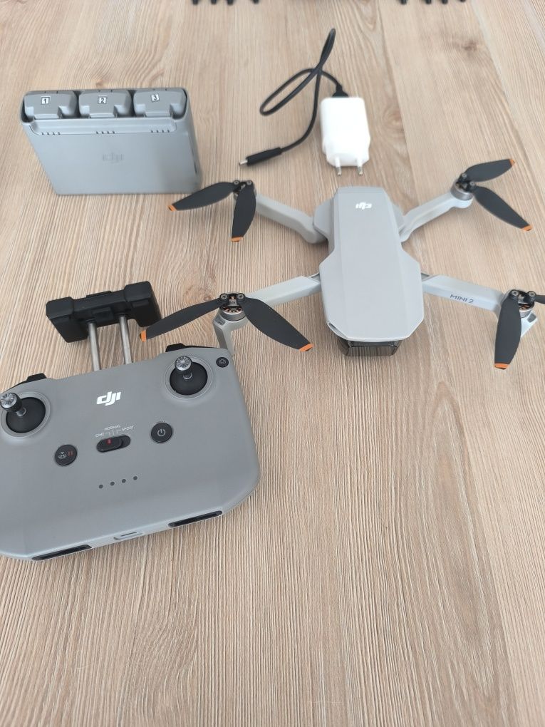 DJI Mini 2 Fly More Combo + Extras