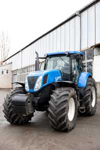 Трактор New Holland t7060