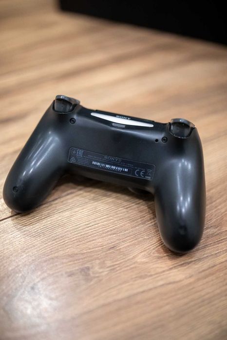 PlayStation 4 Pro - mało używana, super stan, CUH-7216B soft 12.00