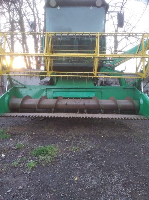 Продам комбайн John Deere 970
