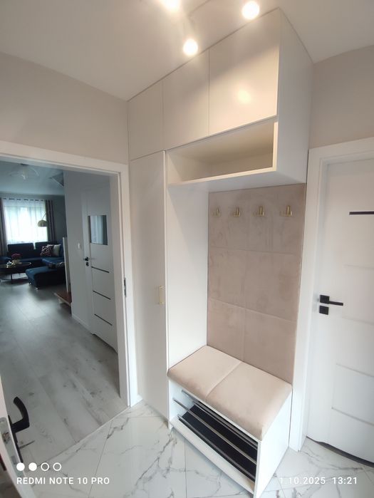 Szafa na każdy wymiar Wrocław.Ostrow Wlkp .Zapraszam