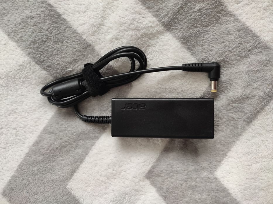 Блок живлення зарядка для Acer 19V 2,37A /Оригінал/