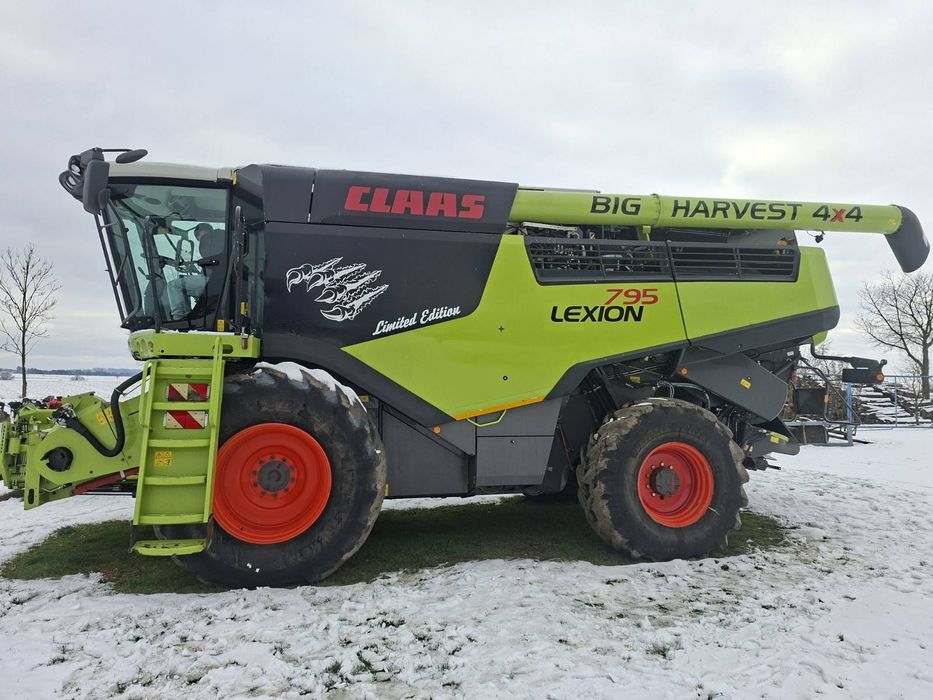 Комбайн зернозбиральний Claas Lexion 795(770)