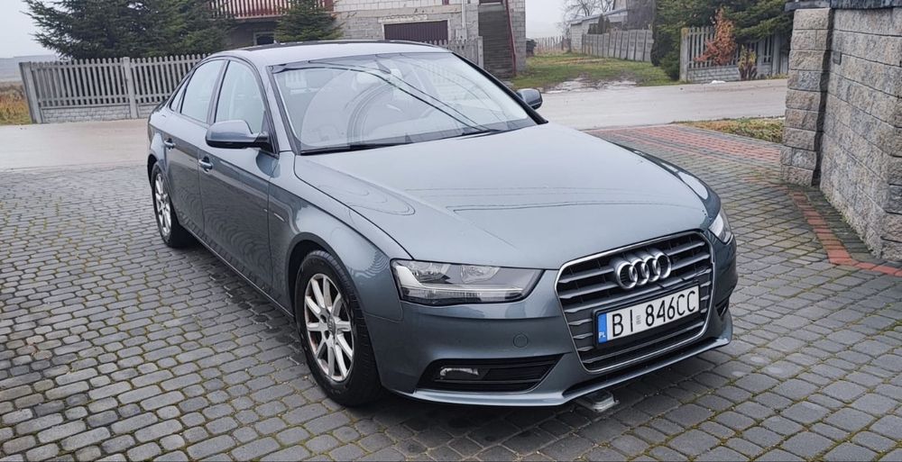 Audi A4B8 lift 2.0 Tdi Skóra Navi
