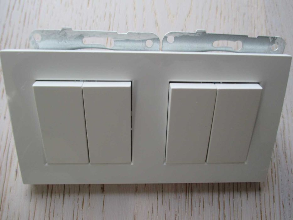 zestaw Legrand - wyłączniki i gniazda