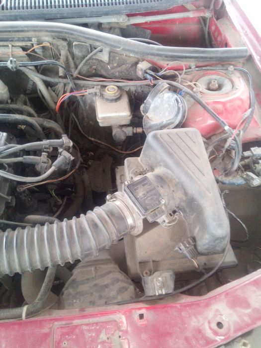 Продам авто форд ескорт 1.6 16