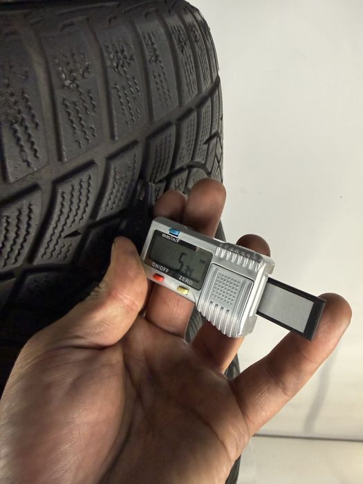 Шини 4шт. R18 225/50 (99V) GoodYear 2018 5,4-8мм зимова резина