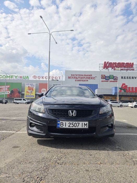 Honda Accord черная