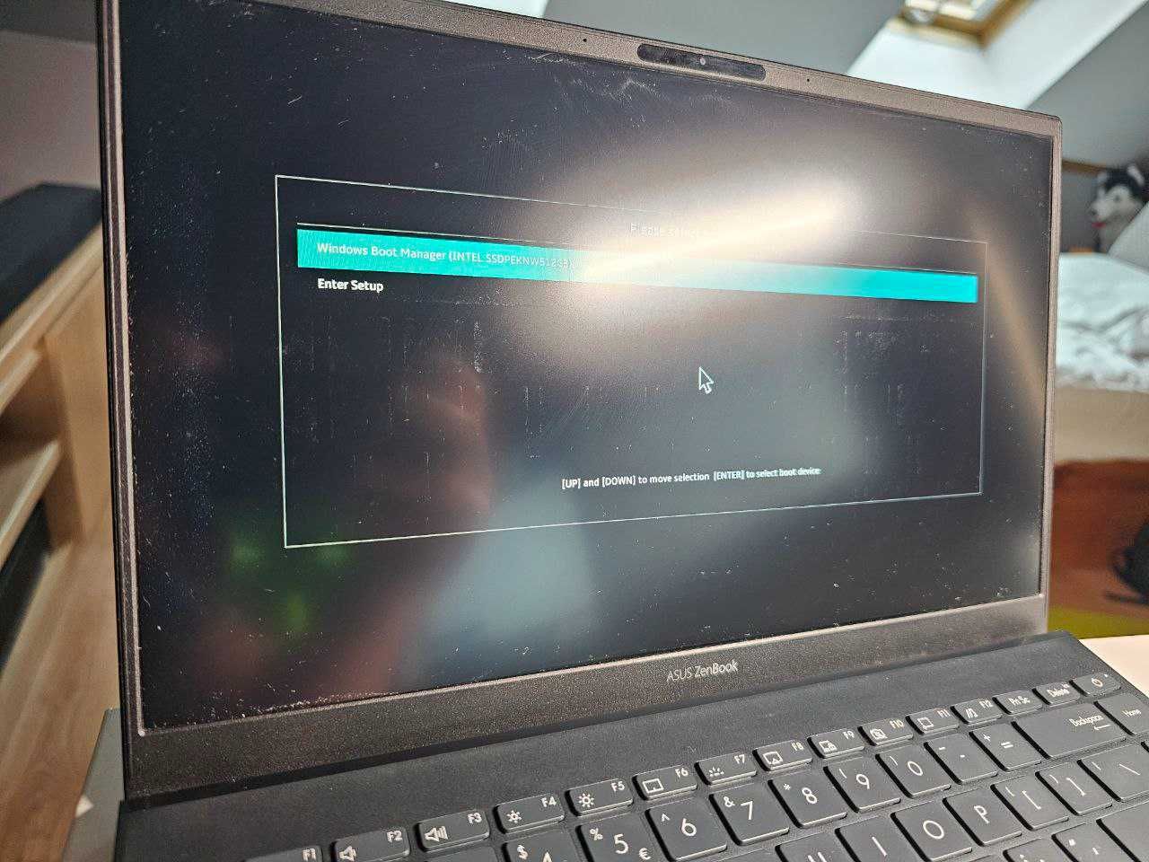Laptop ASUS Zenbook Ryzen 5 4500U/ 16GB RAM/ 512GB SSD UM425I