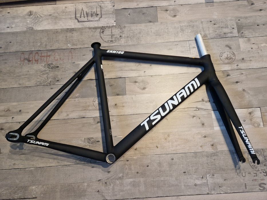 Rama frameset Tsunami SNM100 fixed ostre koło