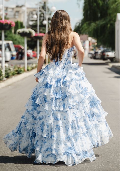 Продам випускну сукню Sherri Hill