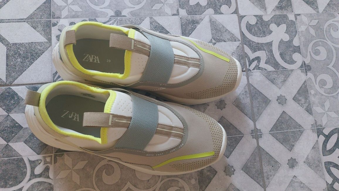 Sprzedam buty sportowe