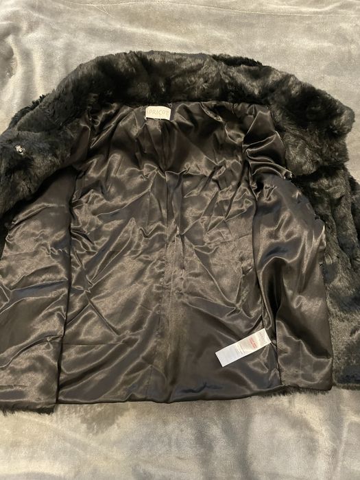 Шубка жіноча APRICOT