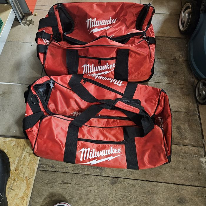Torba Milwaukee na narzedzia,sztywne dno-kółka