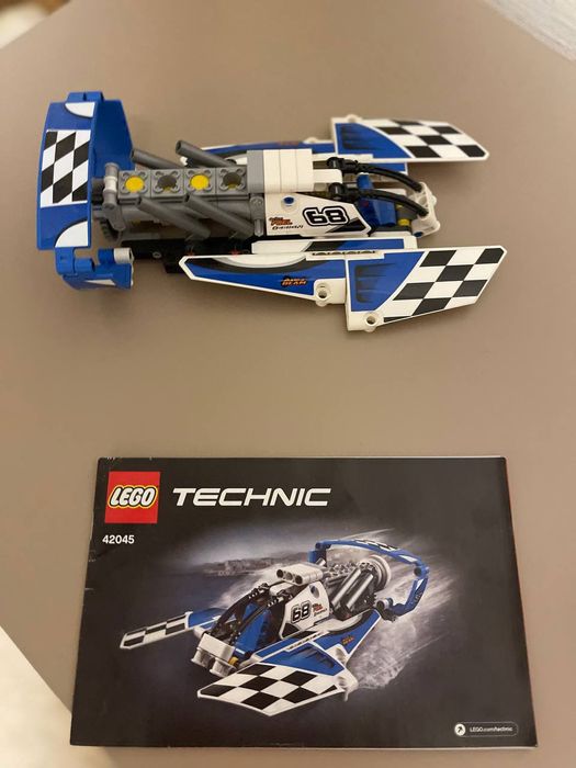 Lego Technic 
 42045