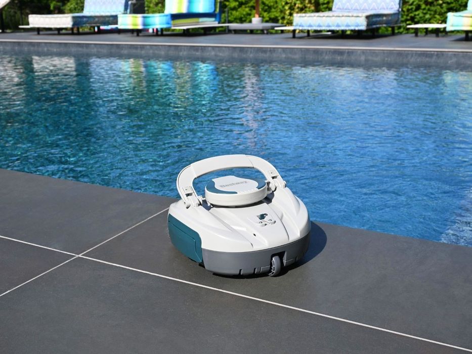 Robô de piscina recarregável Jade - limpeza de fundo plano