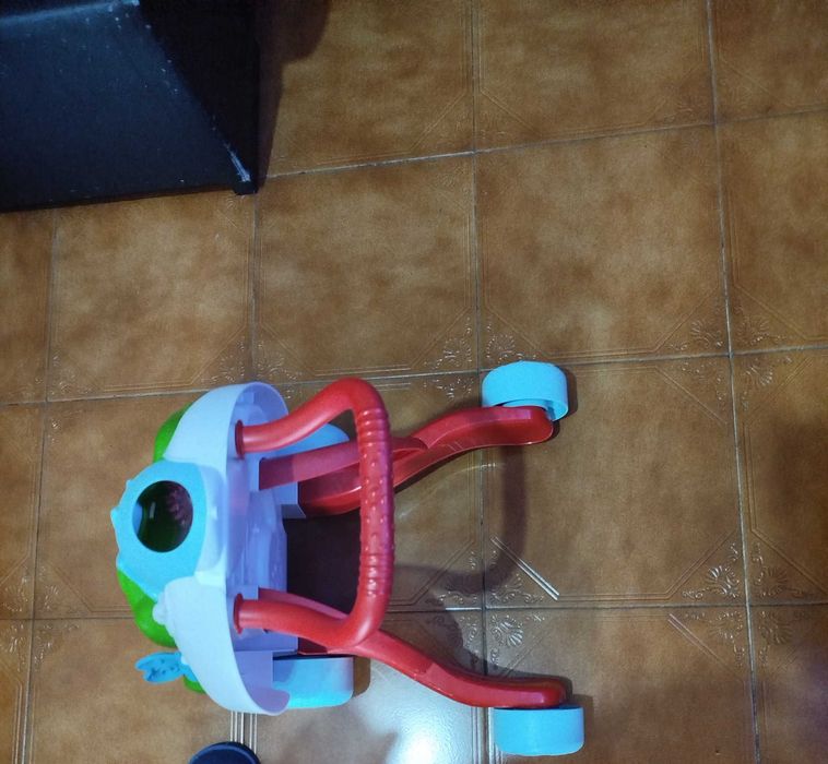 Vendo andarilho para criança