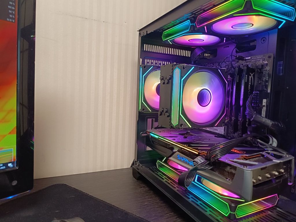 Срочно!!Продам игровую rx 5700 xt nitro+
