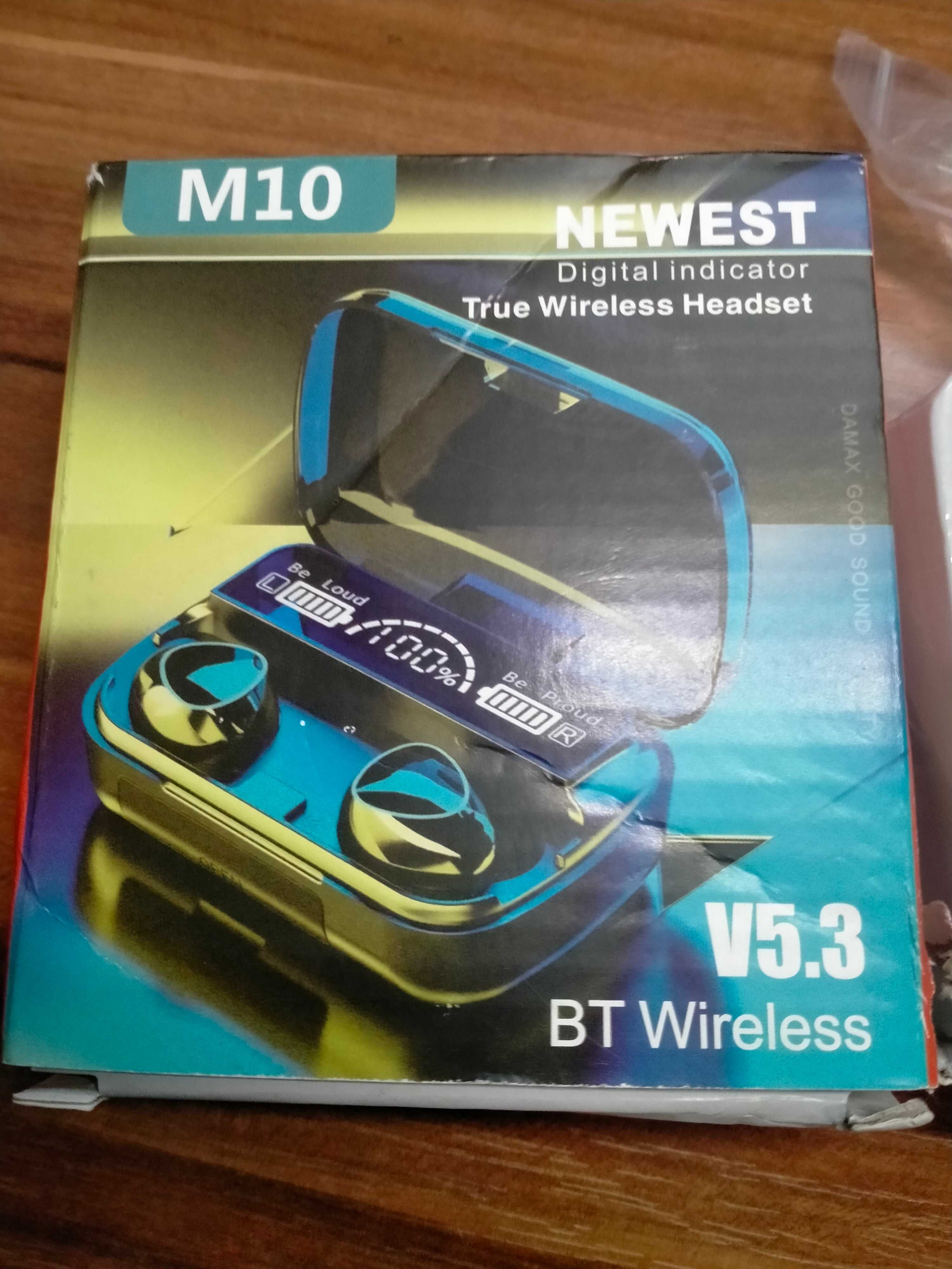 Słuchawki bezprzewodowe douszne DARTMAX M10 + POWERBANK + Zestaw gumek