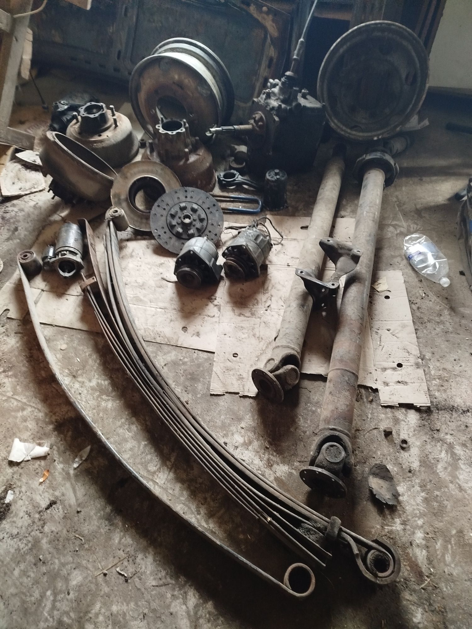 Запчастини Mercedes Benz 4.0