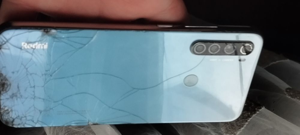 На запчасти Xiaomi redmi note 8 3/32 Xiaomi redmi note 10 4/64 Xiaomi