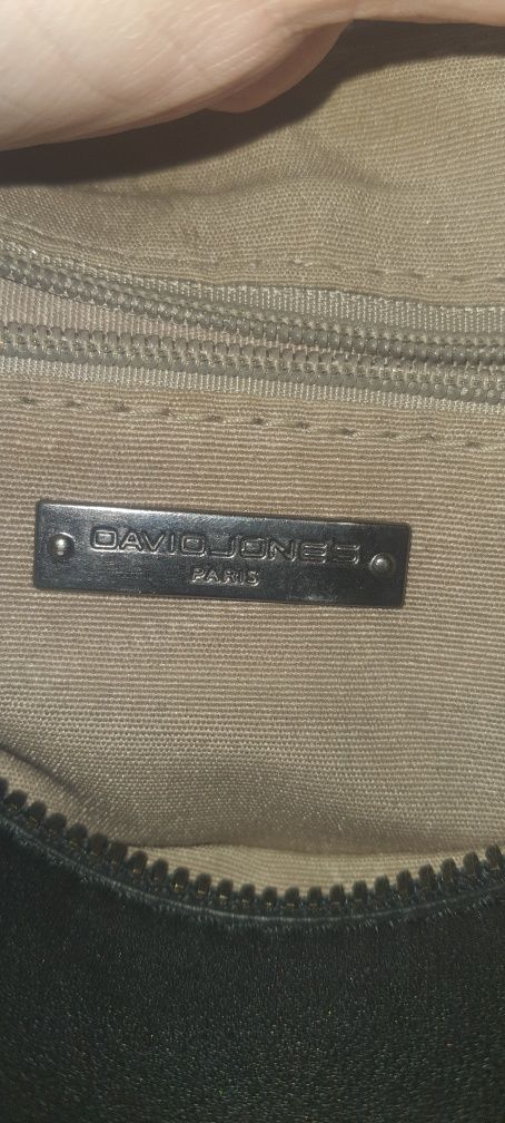 Torebka damska listonoszka.