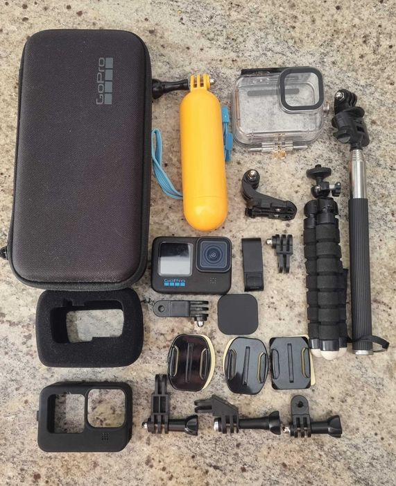 GoPro 10 Black (Muitos acessórios)