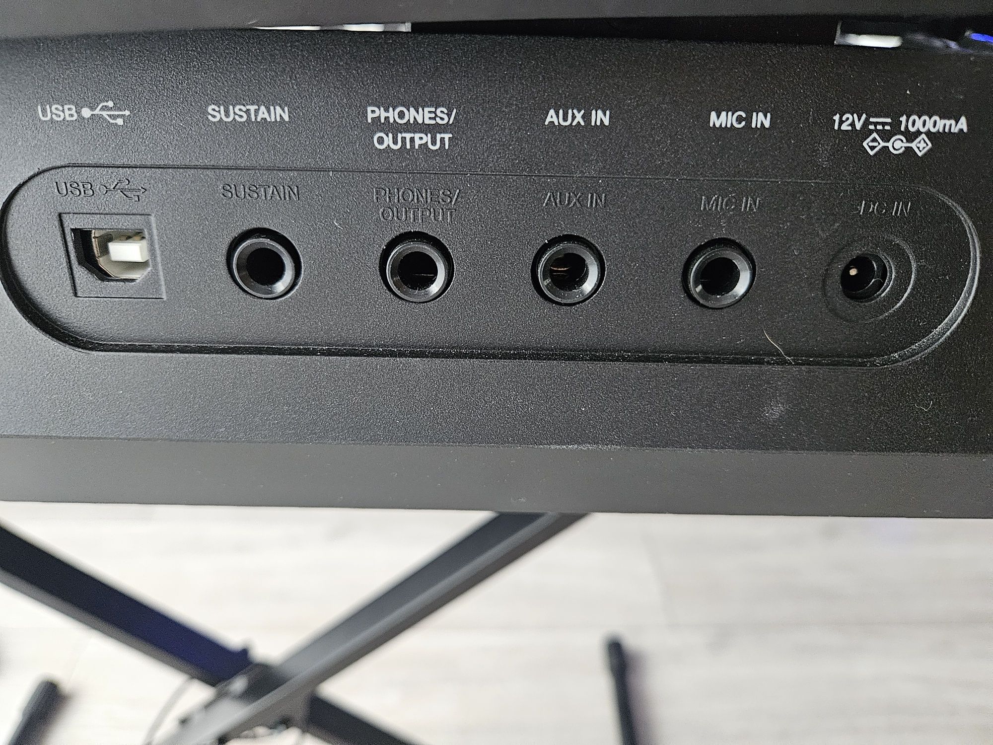 Keyboard/ Duże organy Clifton M211K